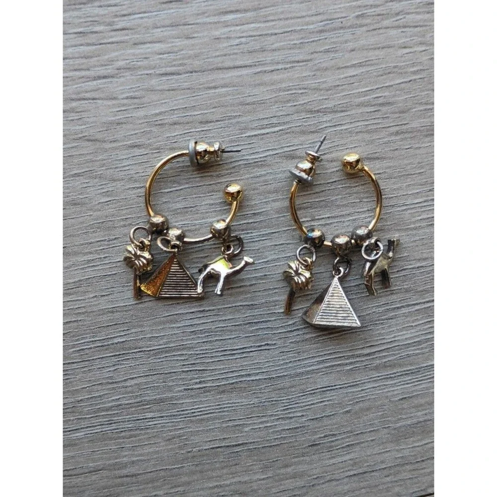 Vintage Camel Joe Cash Earrings Egyptian Theme Dangles RARE